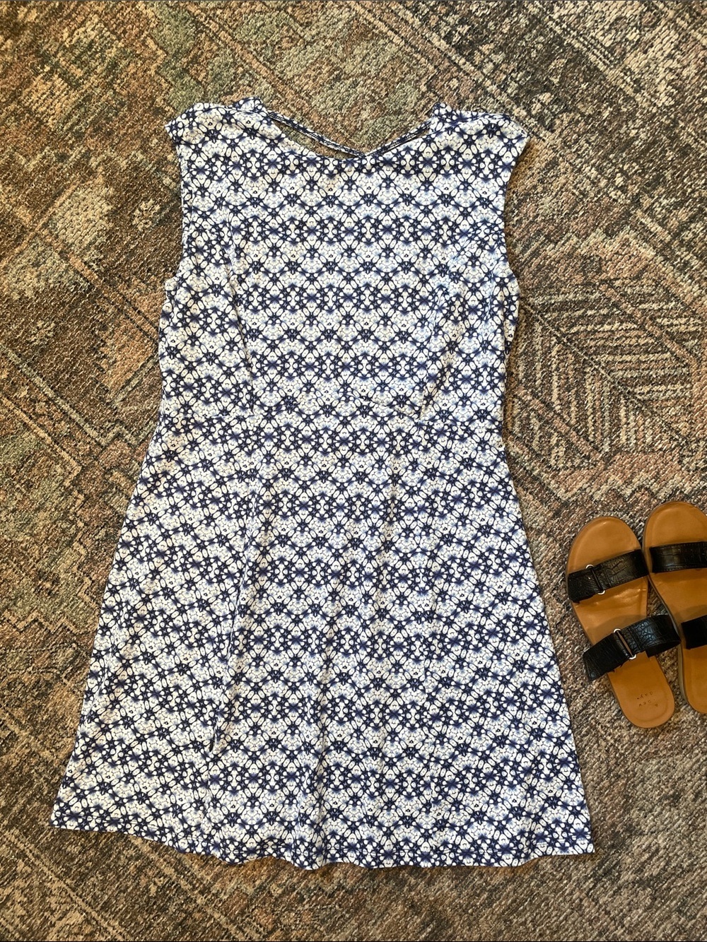 Title Nine Large Blue White Print Athletic Dress Travel Golf Pocket